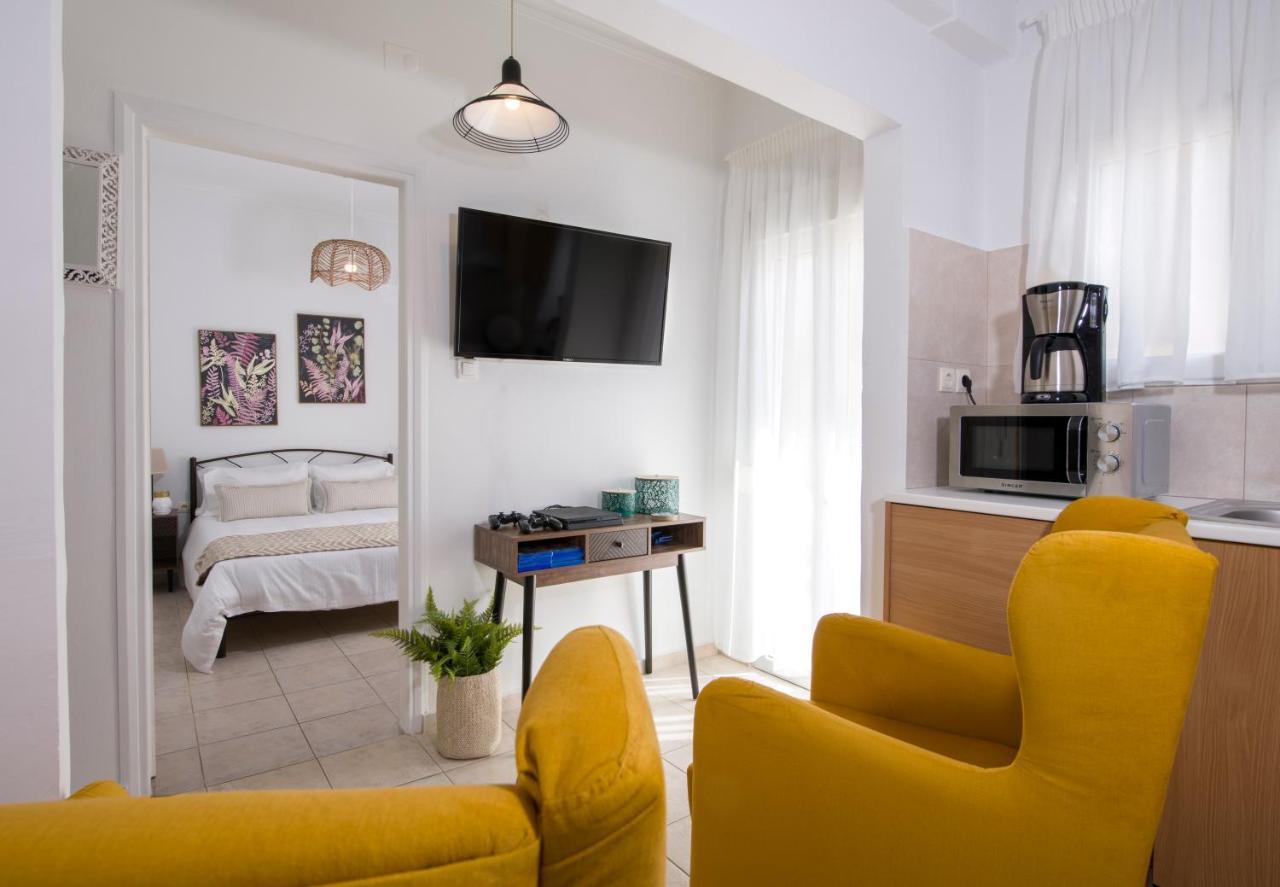 Center Manolia Dream 1 Bedroom Apartment 100M Away From The Beach Chania  Bagian luar foto